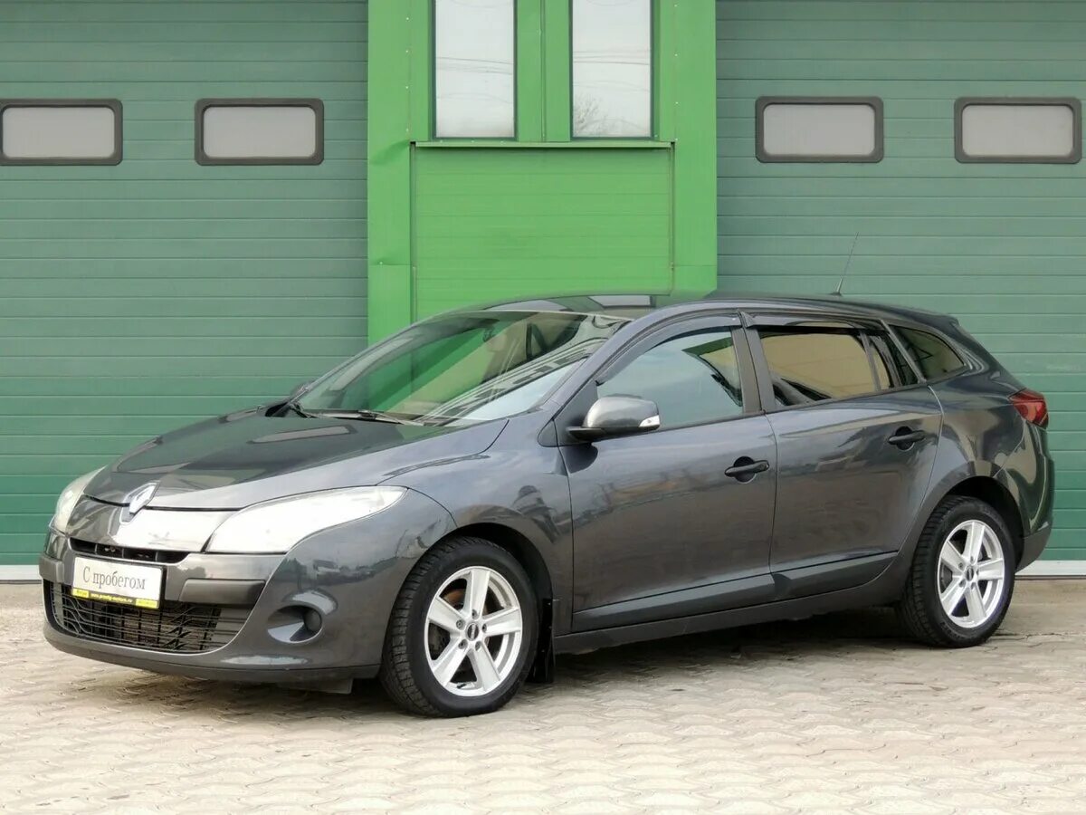 Рено меган 3 универсал фото Купить б/у Renault Megane III 1.5d MT (90 л.с.) дизель механика в Ярославле: сер