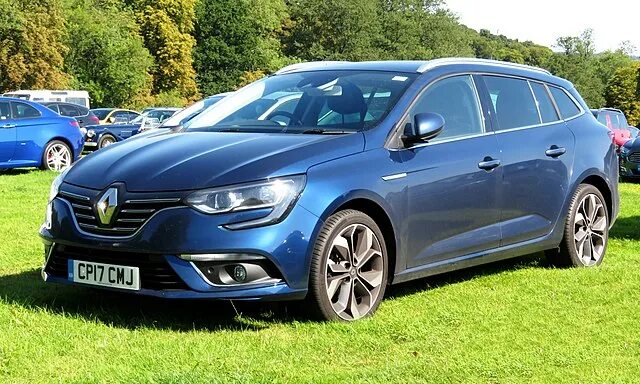 Рено меган 4 фото File:Renault Mégane IV Grandtour diesel registered June 2017 1461cc.jpg - Wikime