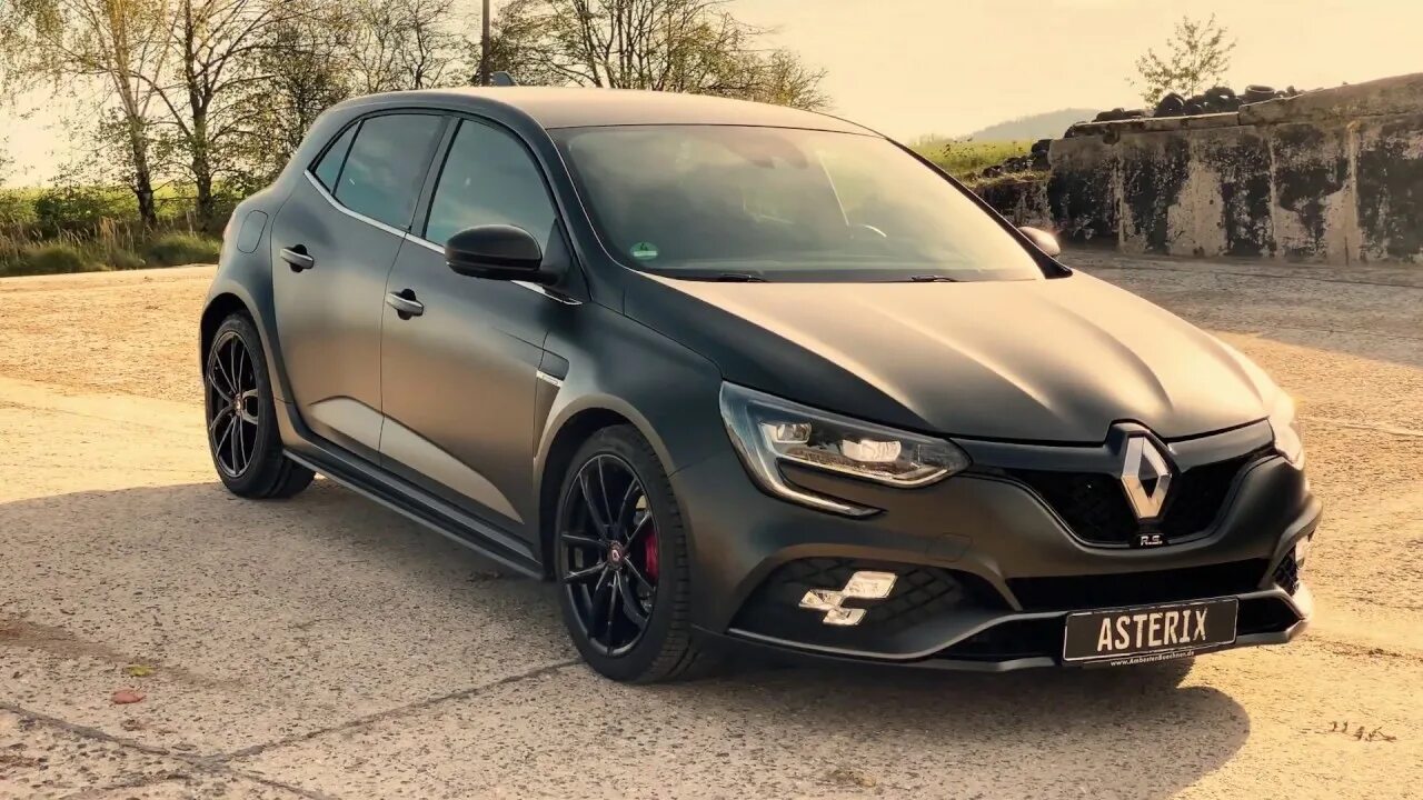 Рено меган 4 тюнинг Just a PORNtrait - Renault Mégane 4 R.S. TROPHY ASTERIX - YouTube