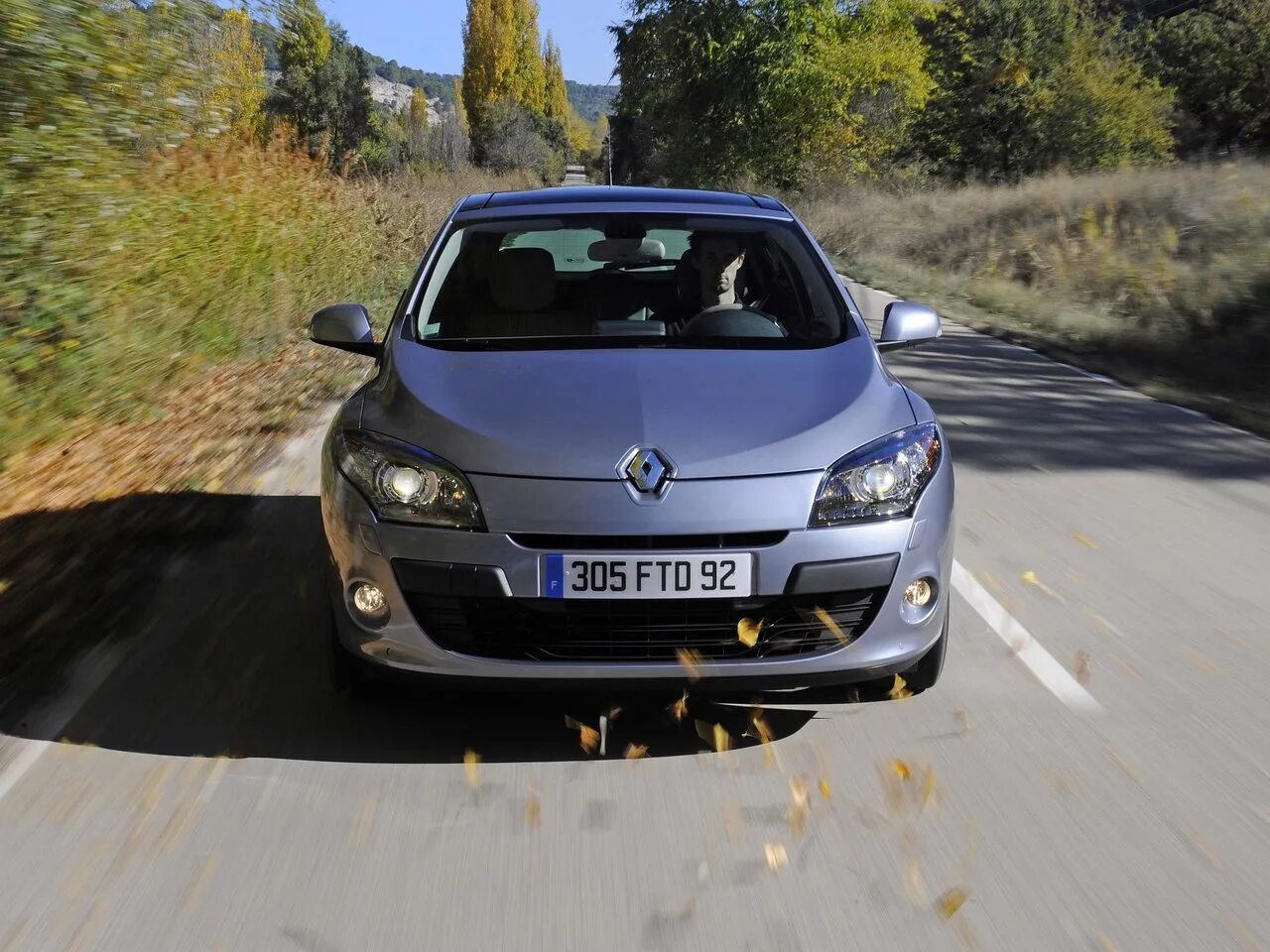 Рено меган 5 фото Tüm fotoğraflar, iç ve dış Renault Megane III 5-kapılı Hatchback 2008