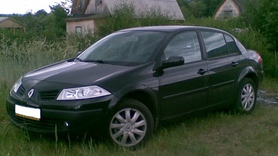 Рено меган черная фото Renault Megane II 1.6 бензиновый 2007 1.6 черный металлик ex. на DRIVE2