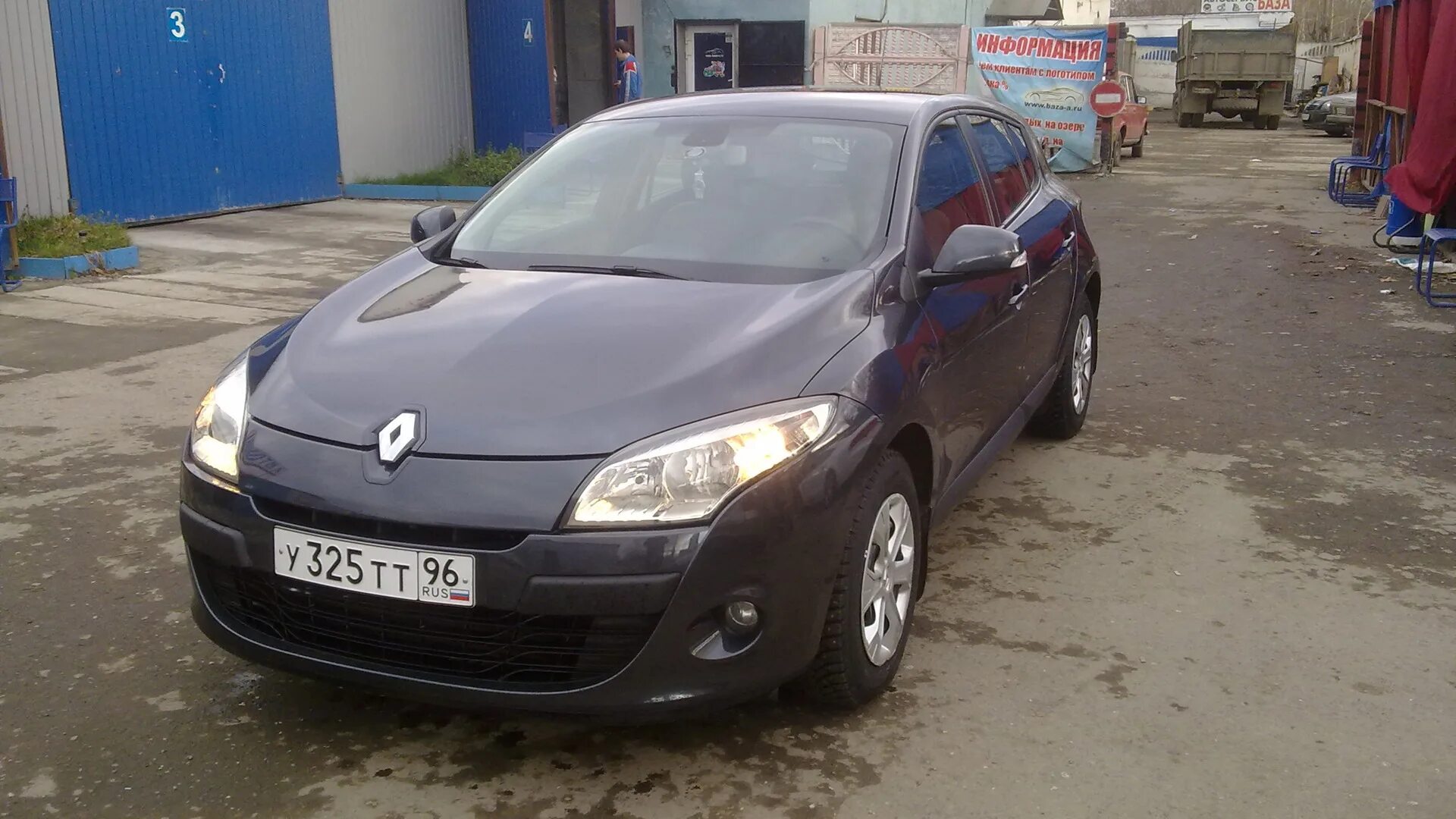 Рено меган дизель фото Renault Megane III 1.5 дизельный 2009 1.5 dci K9K на DRIVE2