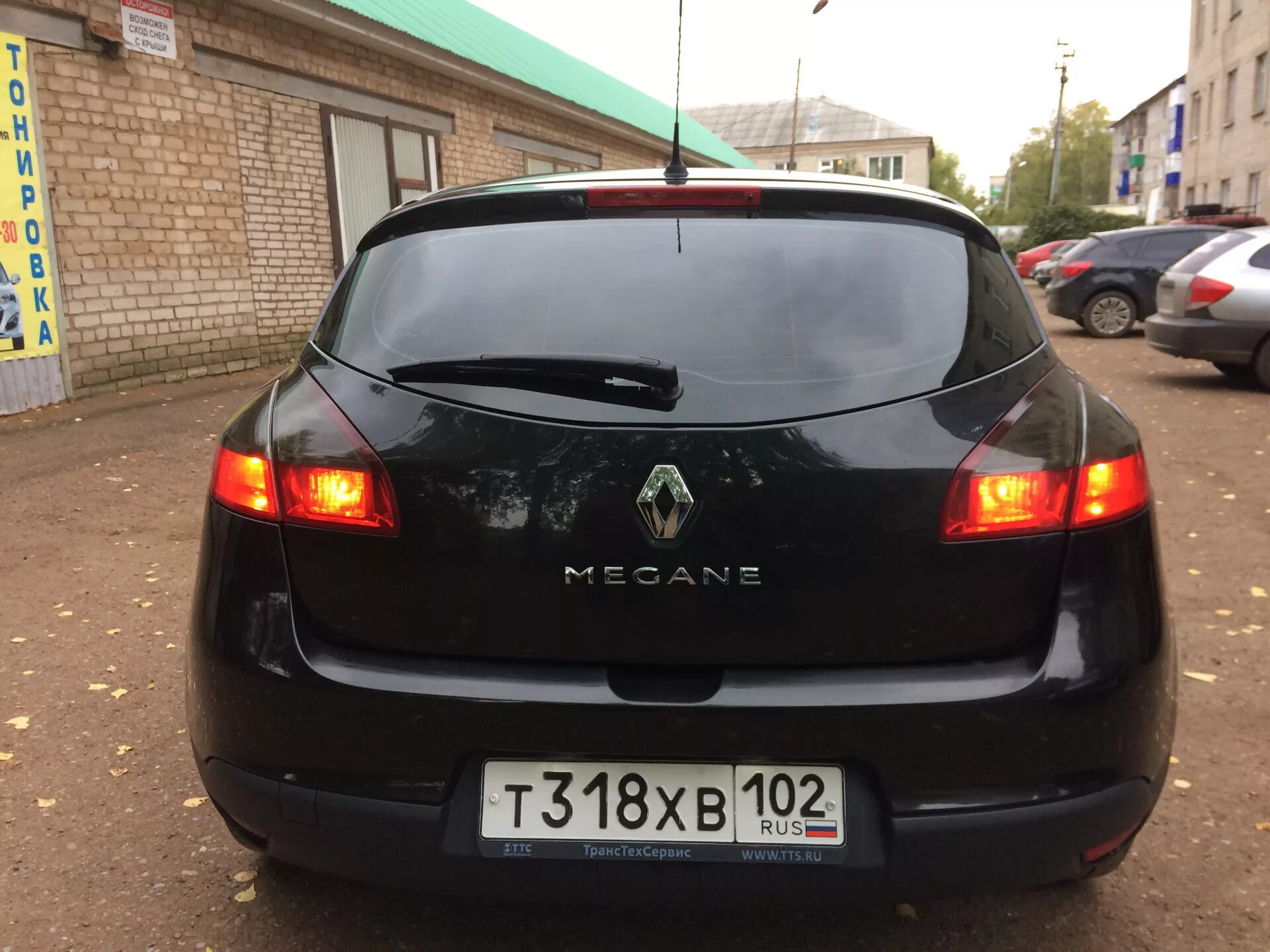 Рено меган фото сзади Тонировка задних фонарей! - Renault Megane III, 1,6 л, 2012 года тюнинг DRIVE2