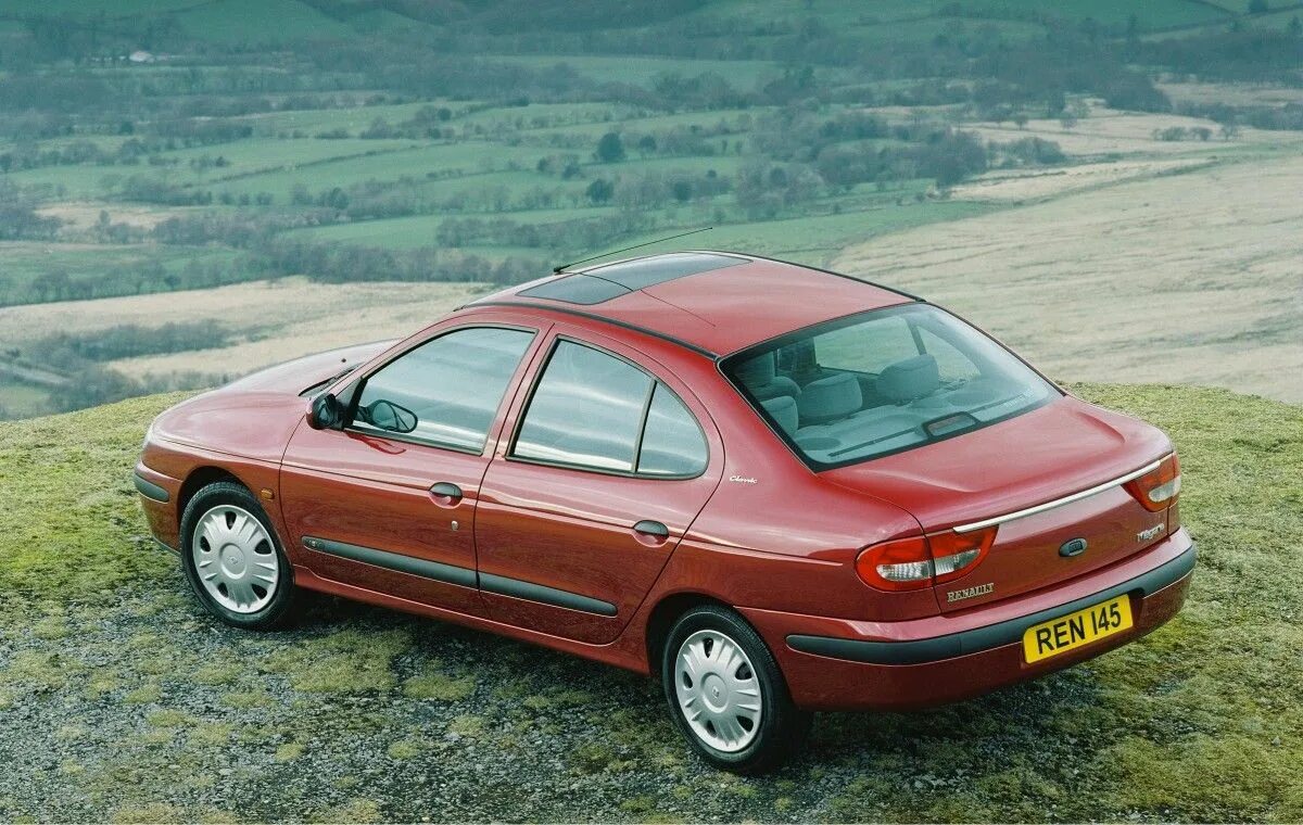 Рено меган классик фото Renault Mégane Classic UK-spec '1999–2003 Renault megane, Renault, Suv