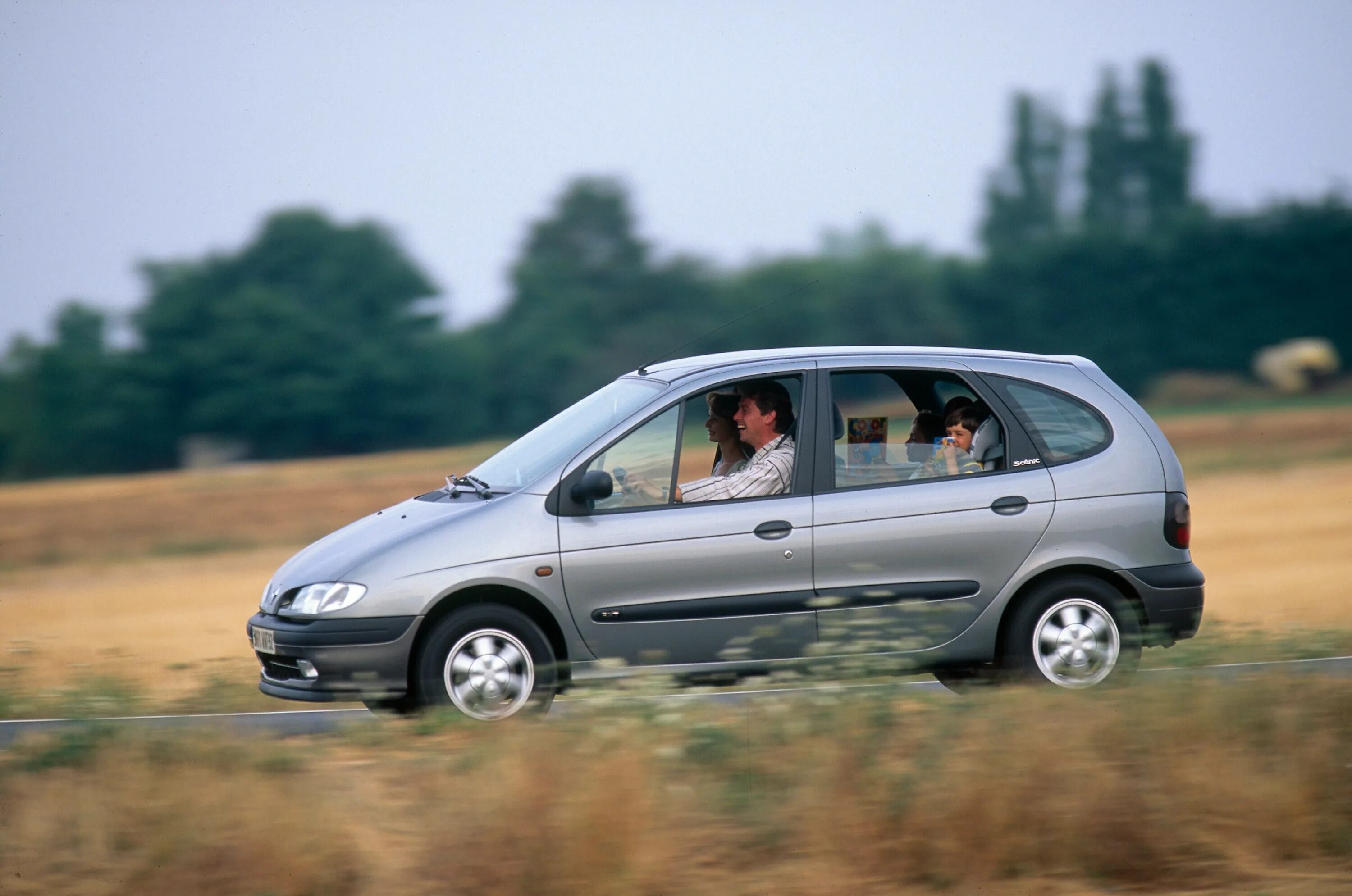 Рено меган сценик 1 фото Renault Megane 1 поколение (1995 - 1999) Минивэн - технические характеристики на