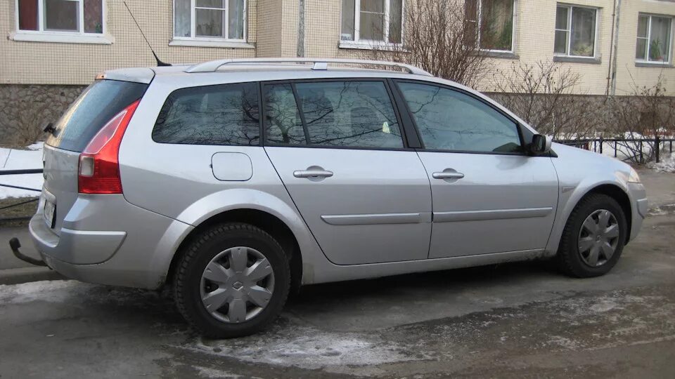 Рено меган универсал дизель фото Renault Megane II 1.5 дизельный 2009 Удобный сарай на DRIVE2