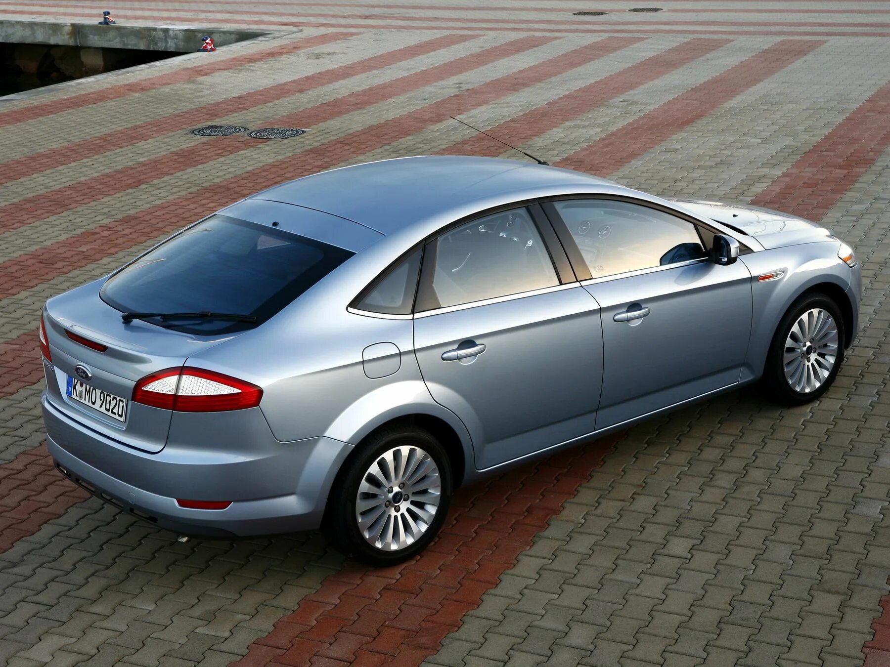 Рено мондео фото Ford Mondeo 2.0 Trend 2007 года выпуска - полная комплектация, стоимость и техни