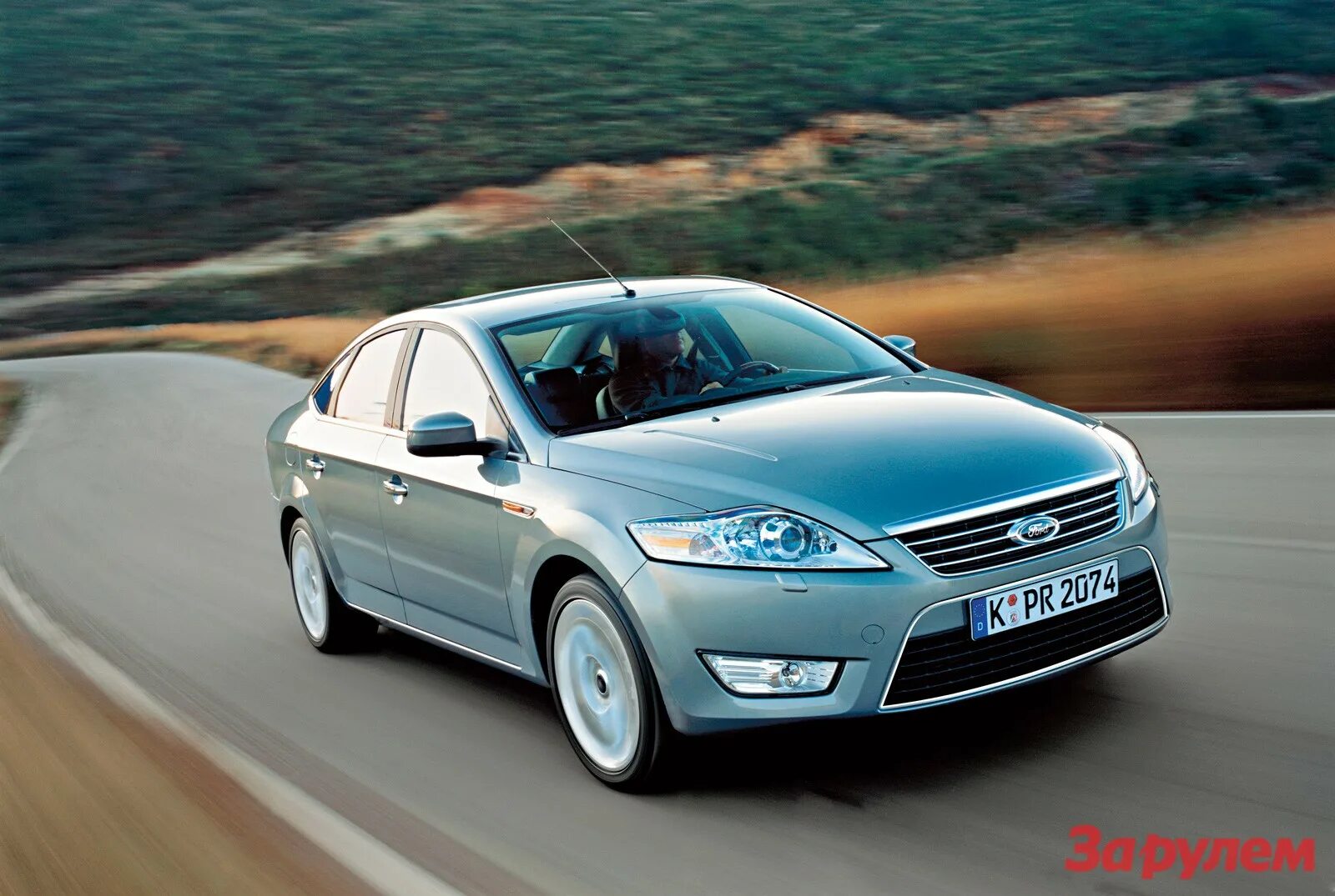 Рено мондео фото Ford Mondeo: лишнего не просит