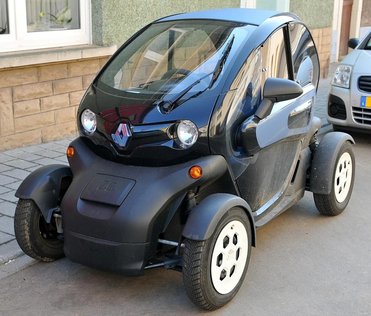 Рено одноместный автомобиль фото и цена Файл:Eng Renault Twizy ZE.jpg - Вікіпедія