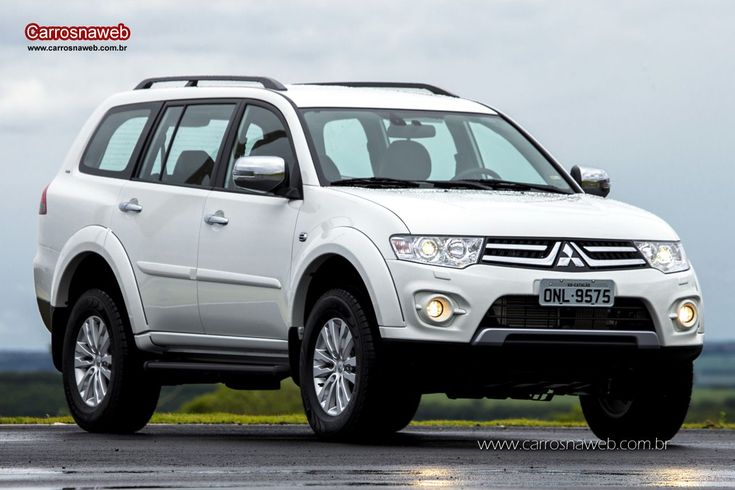 Рено паджеро фото Mitsubishi Pajero Dakar HPE 3.2 Turbo 2015 Pajero dakar, Mitsubishi pajero, Paje