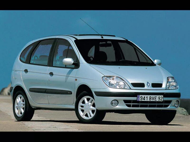 Рено пикассо фото Вторичный рынок, вторые руки, тест-драйв б/у Fiat Multipla, б/у Renault Scenic, 