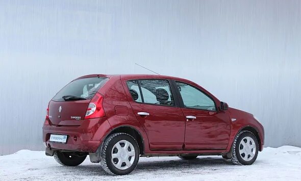 Рено сандеро 1.6 фото Renault Sandero 2012: лучшие снимки Авто-мото orion-tennis.ru