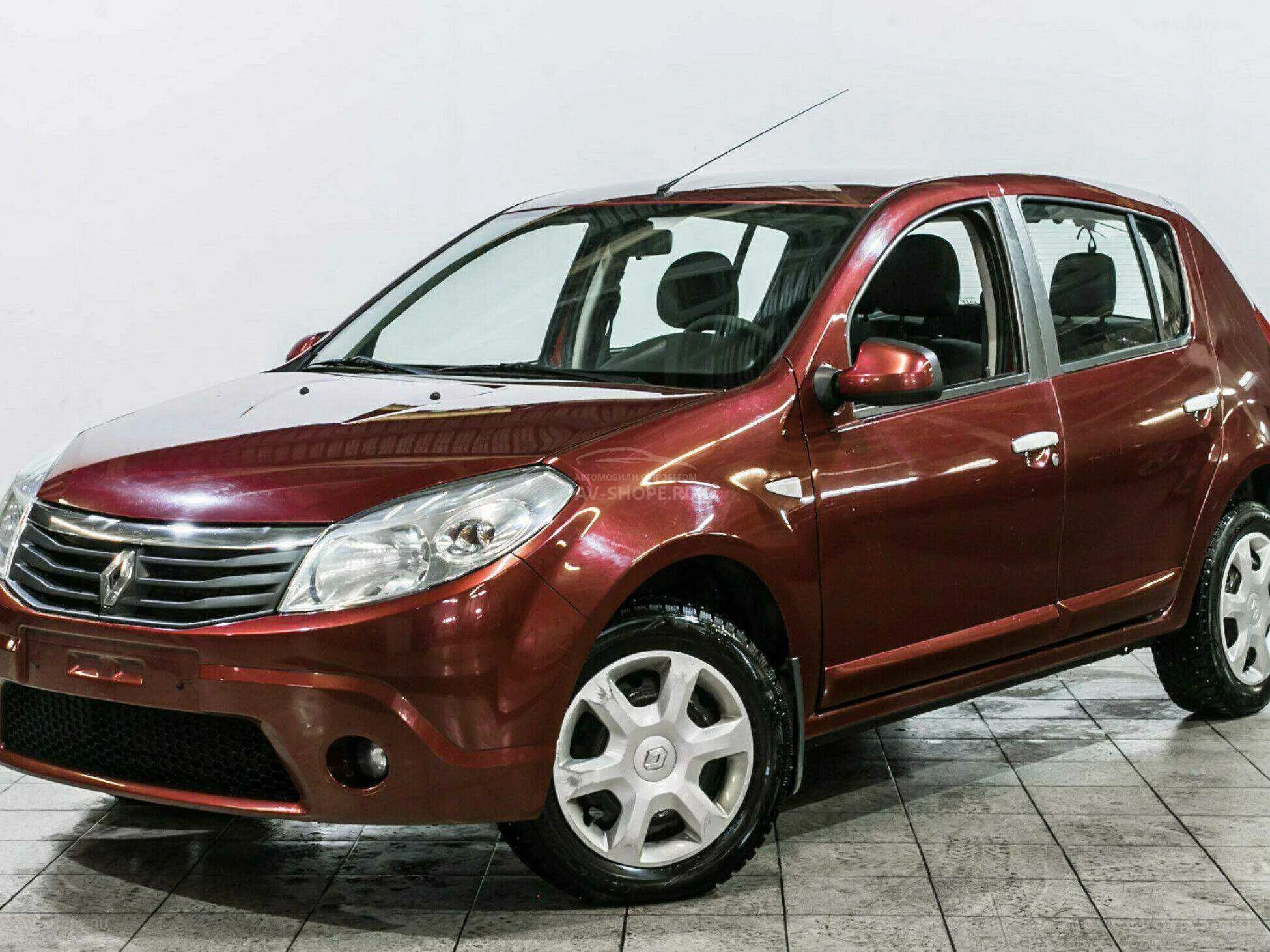 Рено сандеро 1.6 фото Купить Renault Sandero 1.6 MT (84 л.с.) 2013 года, с пробегом в кредит Рено Санд