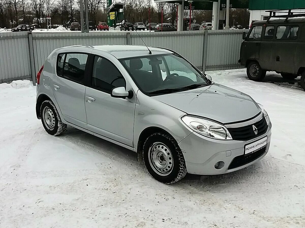 Рено сандеро 2013 года фото Купить б/у Renault Sandero I 1.6 AT (103 л.с.) бензин автомат в Клину: серебрист