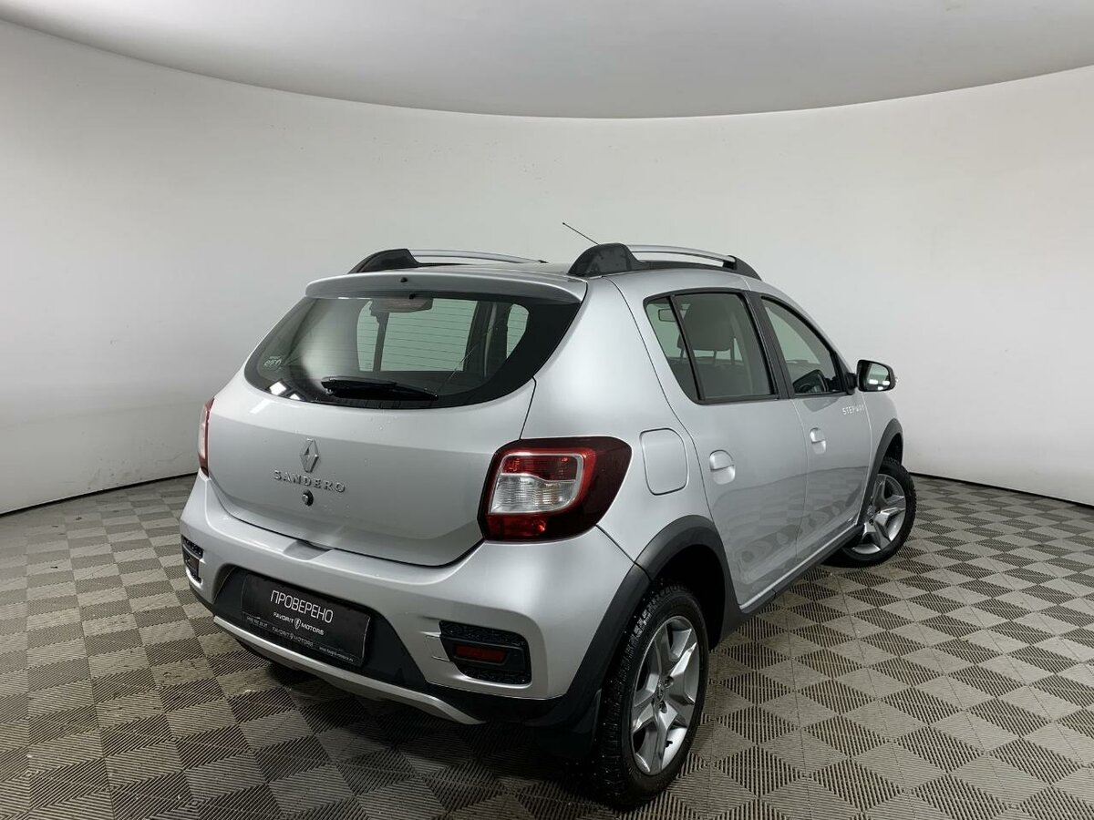 Рено сандеро 2019 фото Купить б/у Renault Sandero II Рестайлинг Stepway 1.6 MT (82 л.с.) бензин механик