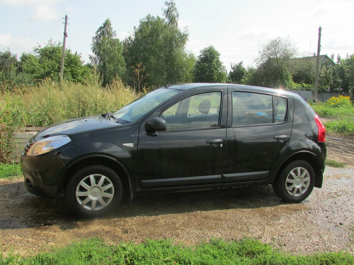 Рено сандеро черный фото Купить б/у Renault Sandero I 1.6 MT (84 л.с.) бензин механика в Орле: чёрный Рен