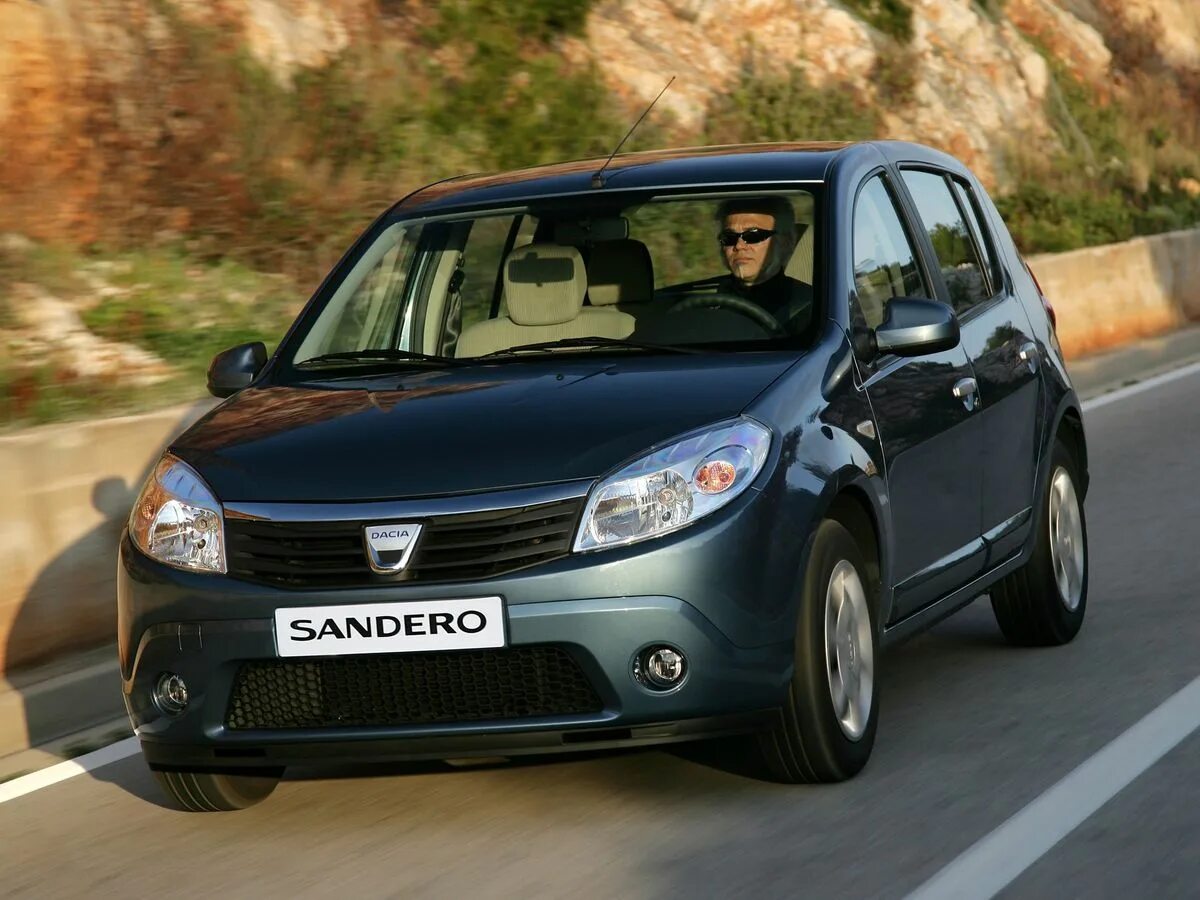 Рено сандеро дача фото Dacia Sandero 2008 year of release, 1 generation, mini 5-doors - Trim versions a