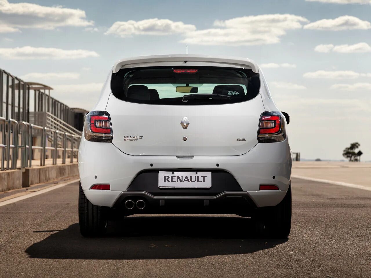 Рено сандеро фото сзади Renault Sandero RS -н.в., хэтчбек 5-дверный - технические характеристики, модель