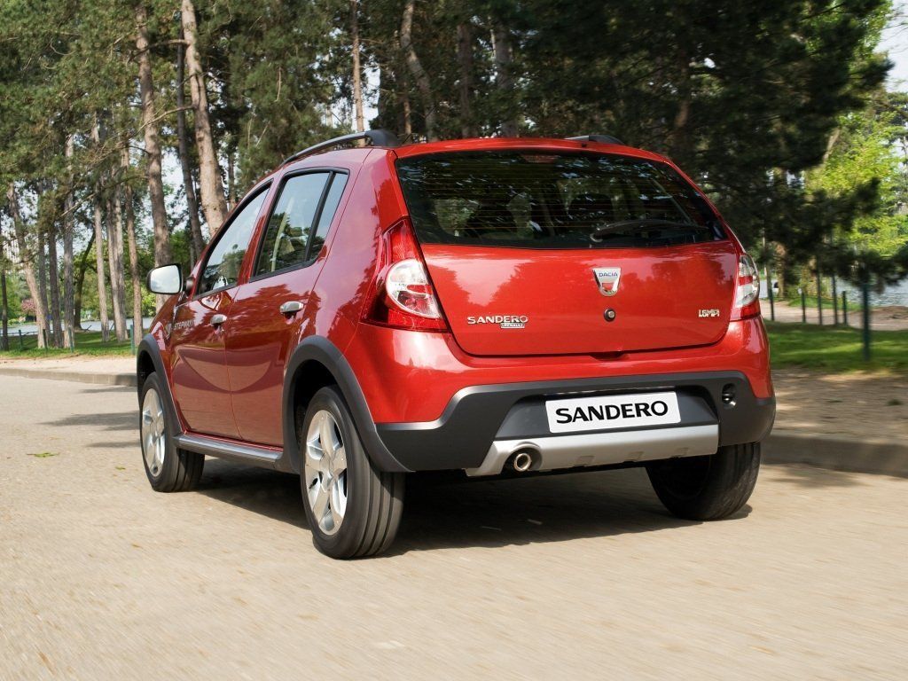 Рено сандеро фото цена Dacia Sandero I 2008 - 2012 Хэтчбек 5 дв.: кузов, класс, тип и объём двигателя, 