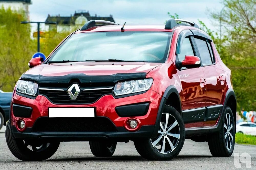 Renault Sandero Stepway (2G) 1.6 бензиновый 2016 Джып самый настоящий)) на DRIVE