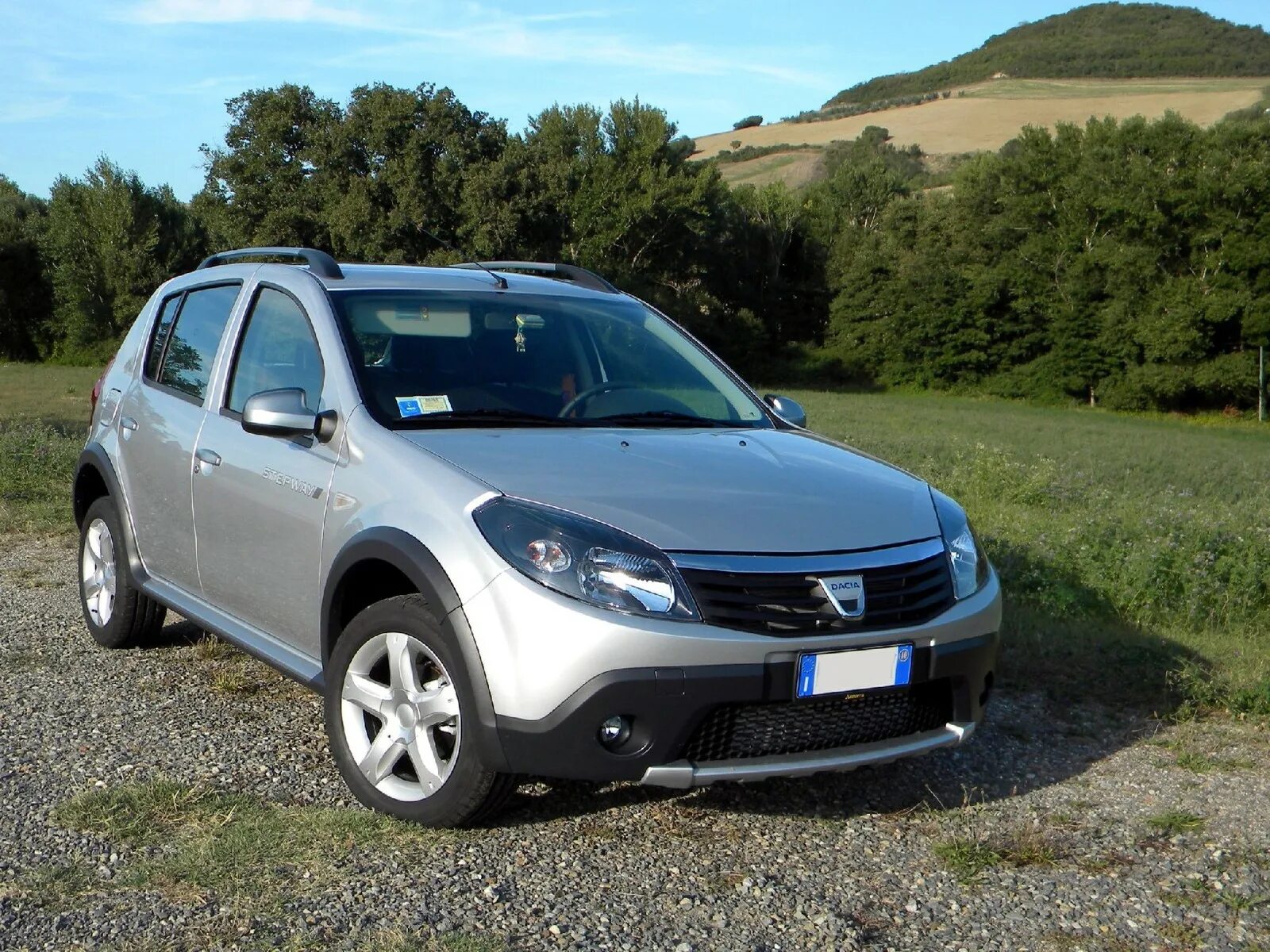 Рено сандеро степвей 2012 фото Фото Renault Sandero Stepway цвета "Светлый базальт" (серебристый) (17)