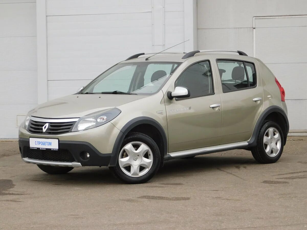 Рено сандеро степвей 2012 фото Купить б/у Renault Sandero I Stepway 1.6 MT (84 л.с.) бензин механика в Нижнем Н