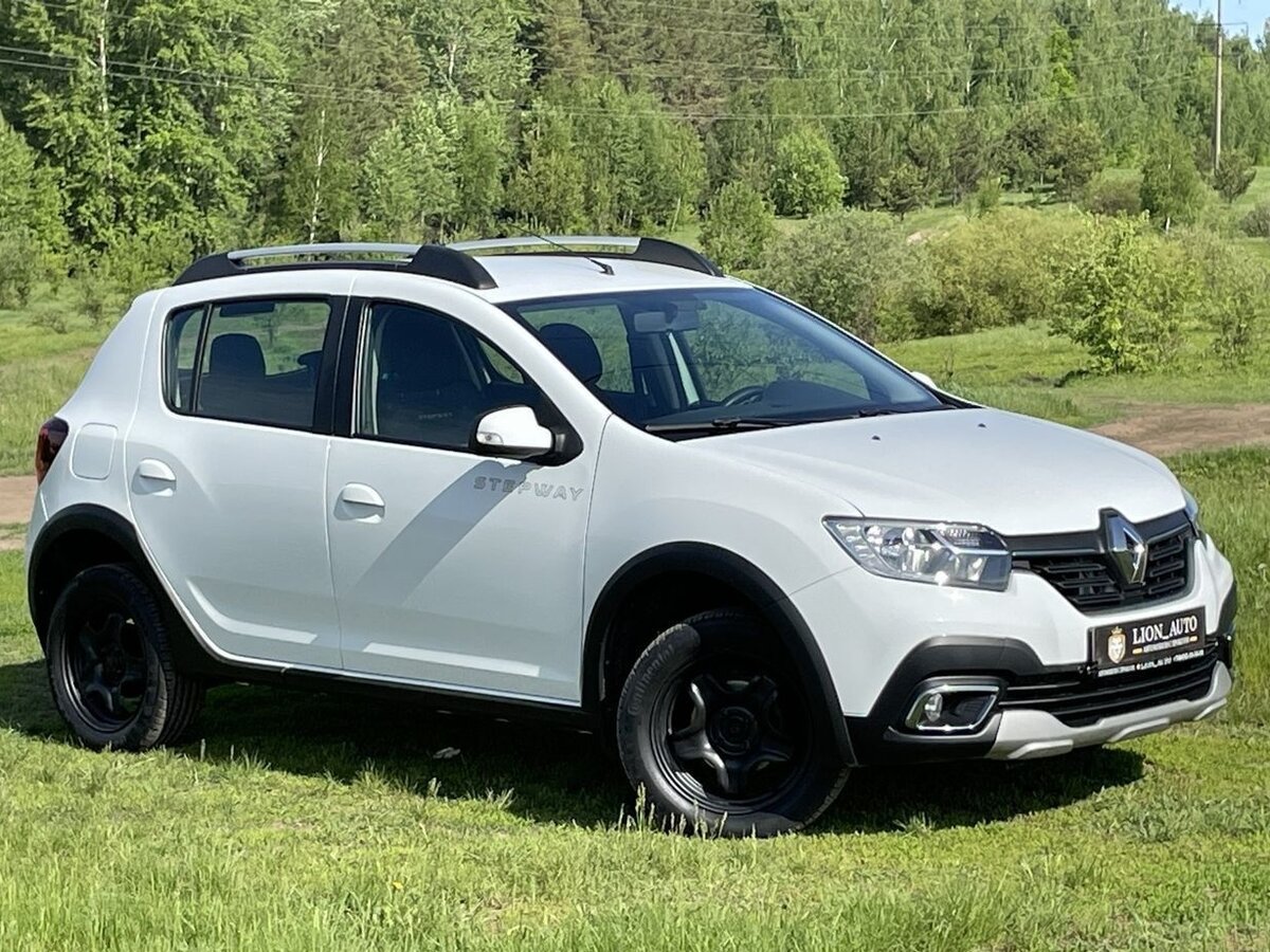 Рено сандеро степвей 2019 фото Купить б/у Renault Sandero II Рестайлинг 1.6 MT (113 л.с.) бензин механика в Каз