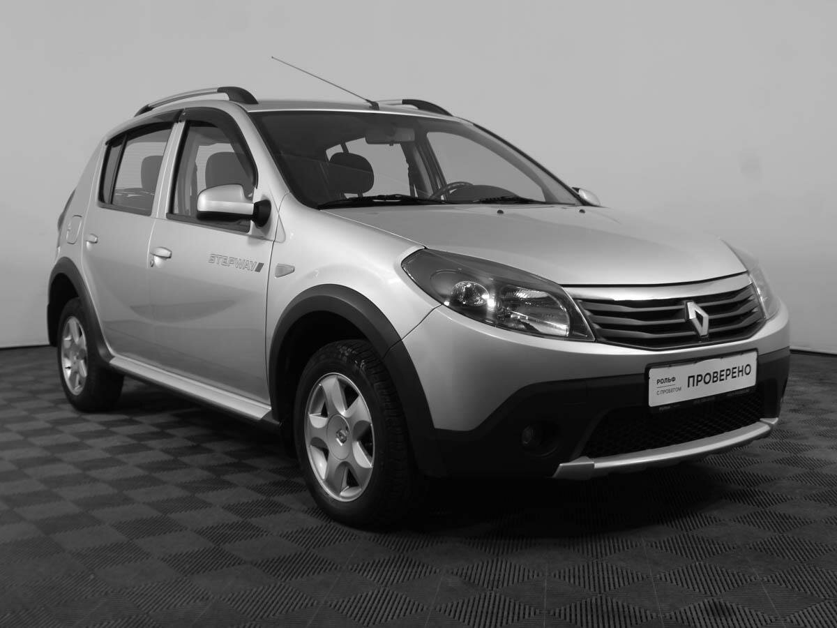 Рено сандеро универсал фото Купить б/у Renault Sandero I Stepway 1.6 MT (84 л.с.) бензин механика в Санкт-Пе