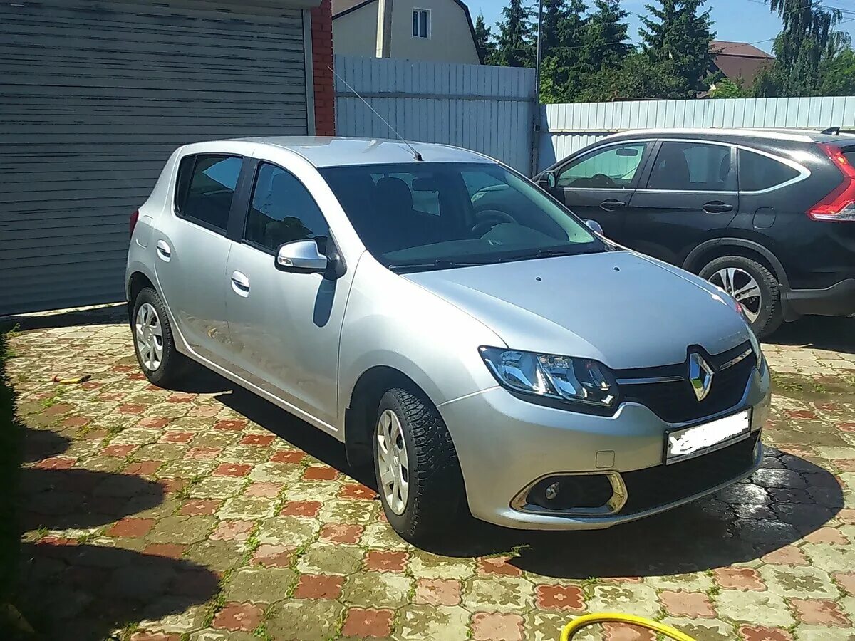 Рено серая фото Купить б/у Renault Sandero II 1.6 MT (102 л.с.) бензин механика в Туле: серый Ре