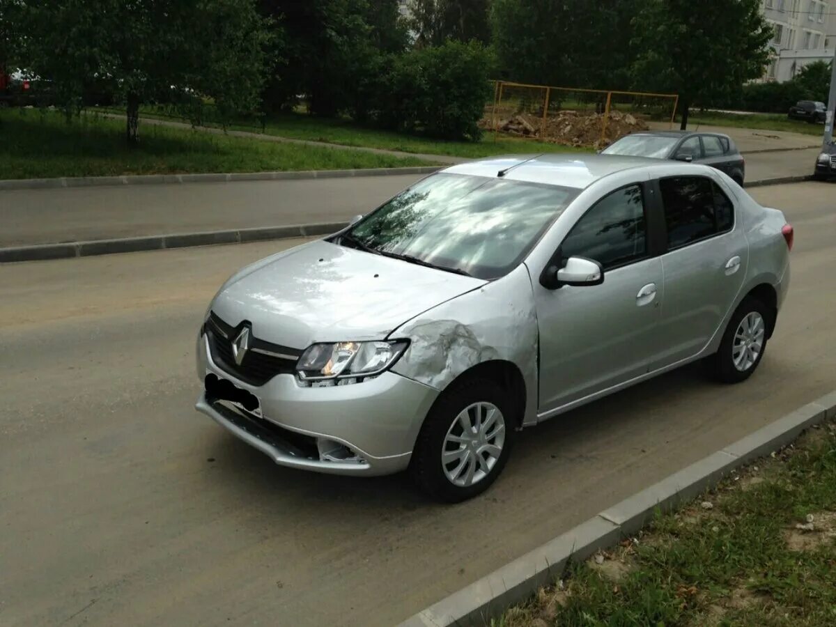 Рено серебристый фото Купить б/у Renault Logan II 1.6 MT (82 л.с.) бензин механика в Москве: серебрист