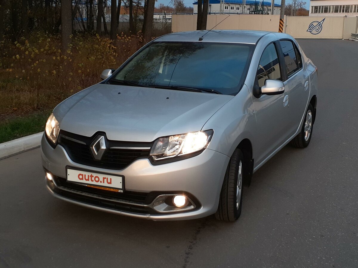 Рено серебристый фото Купить б/у Renault Logan II 1.6 MT (82 л.с.) бензин механика в Туле: серебристый