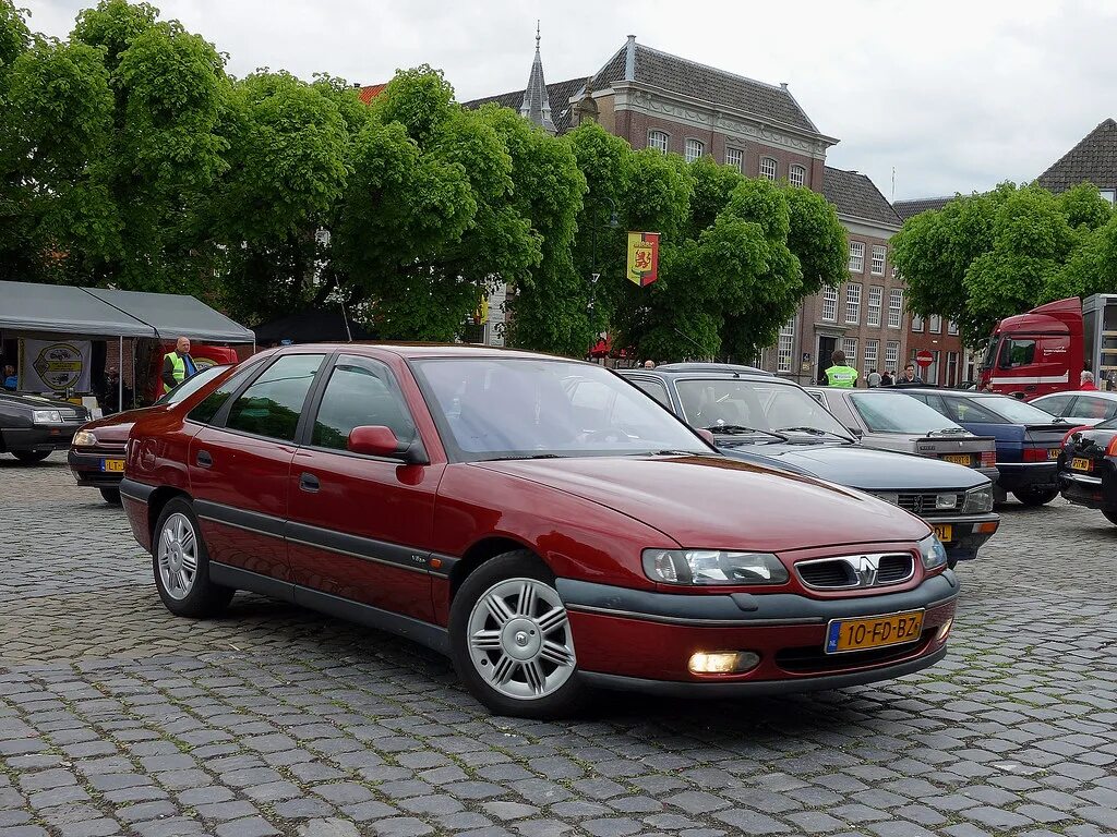 Рено шафран фото Renault Safrane V6 24V (2000) La Fête des Limousines - Gee. Flickr