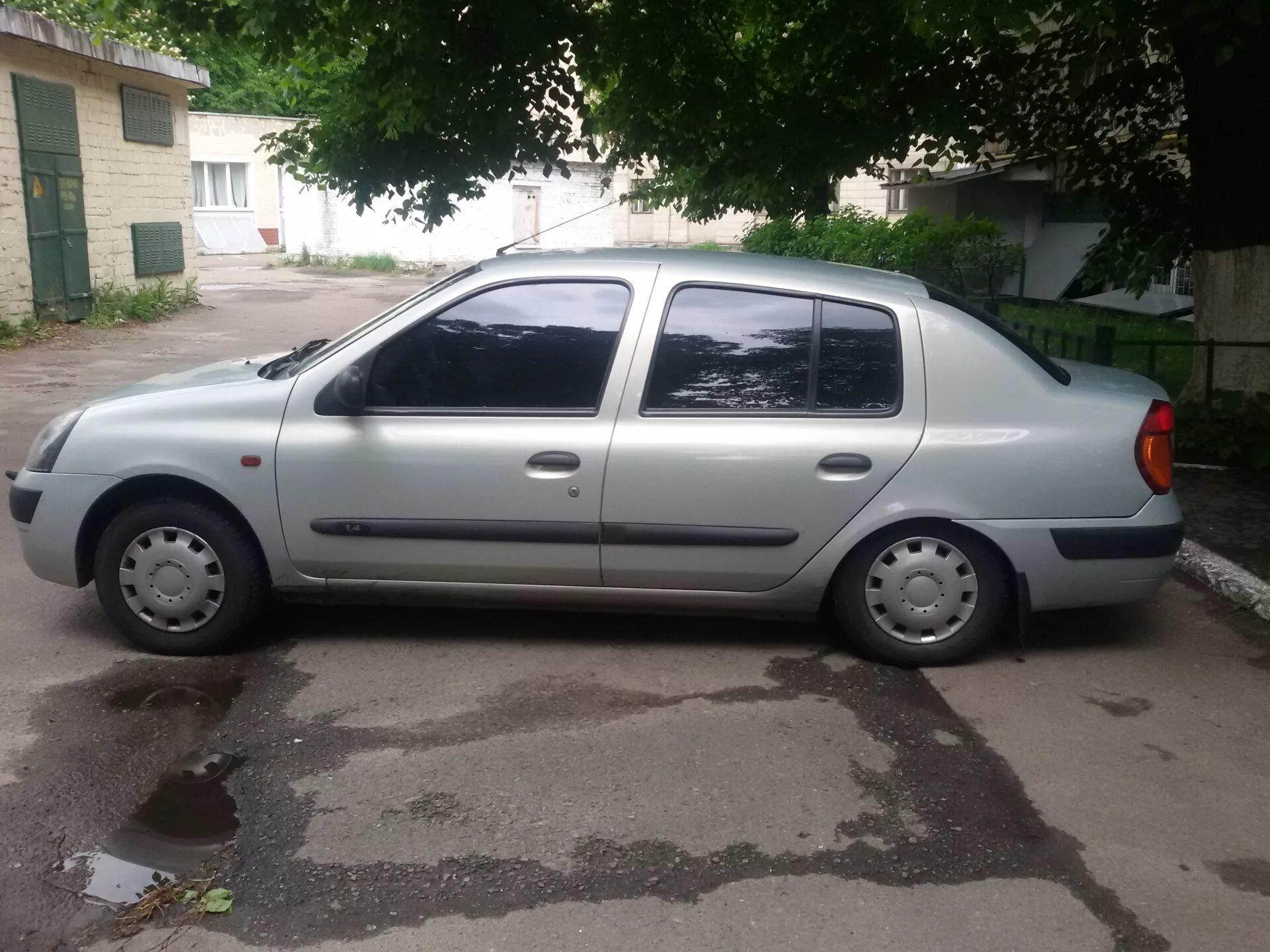 Рено симбол 1 фото Проверку прошел. - Renault Symbol, 1,4 л, 2002 года тест-драйв DRIVE2