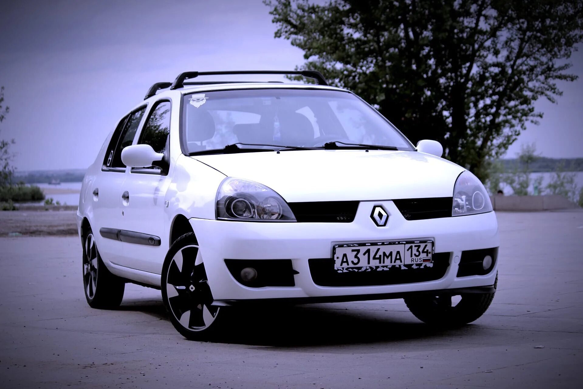 Рено симбол 1.4 тюнинг Диски D16 и фары - Renault Symbol, 1,4 л, 2002 года стайлинг DRIVE2