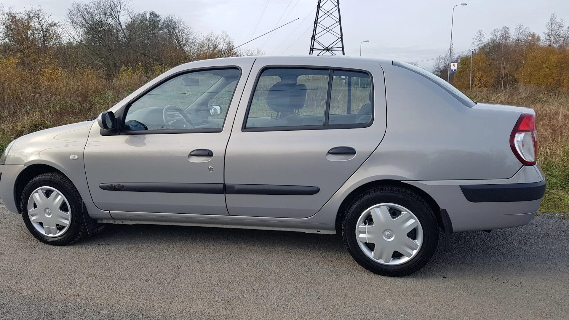 Рено симбол 2005 год фото Renault Symbol 1.4 бензиновый 2005 на DRIVE2