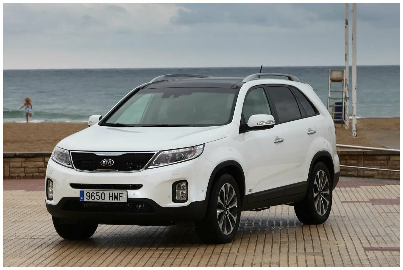 Рено соренто фото Комплект щеток стеклоочистителя LAVR для Kia Sorento 2 2009-2021 (600 и 500 мм) 