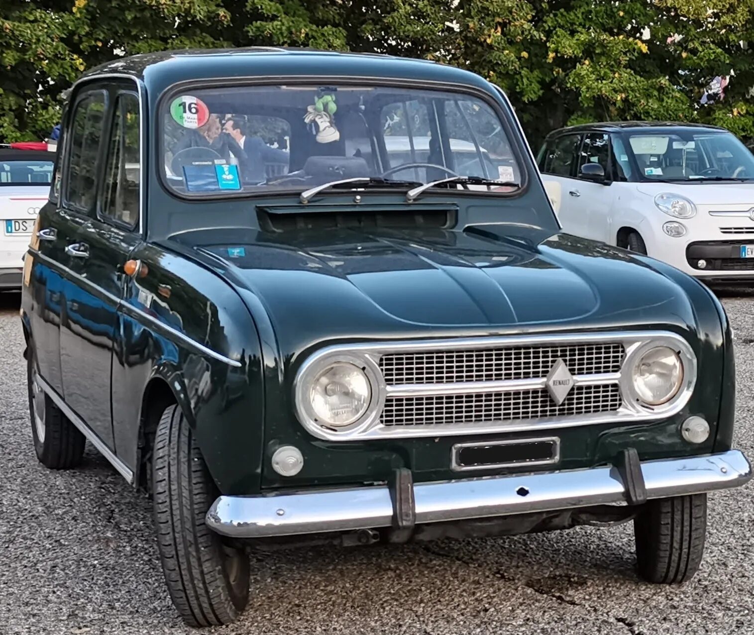 Рено старая модель фото Fichier:Renault 4L Mk2.jpg - Wikipédia