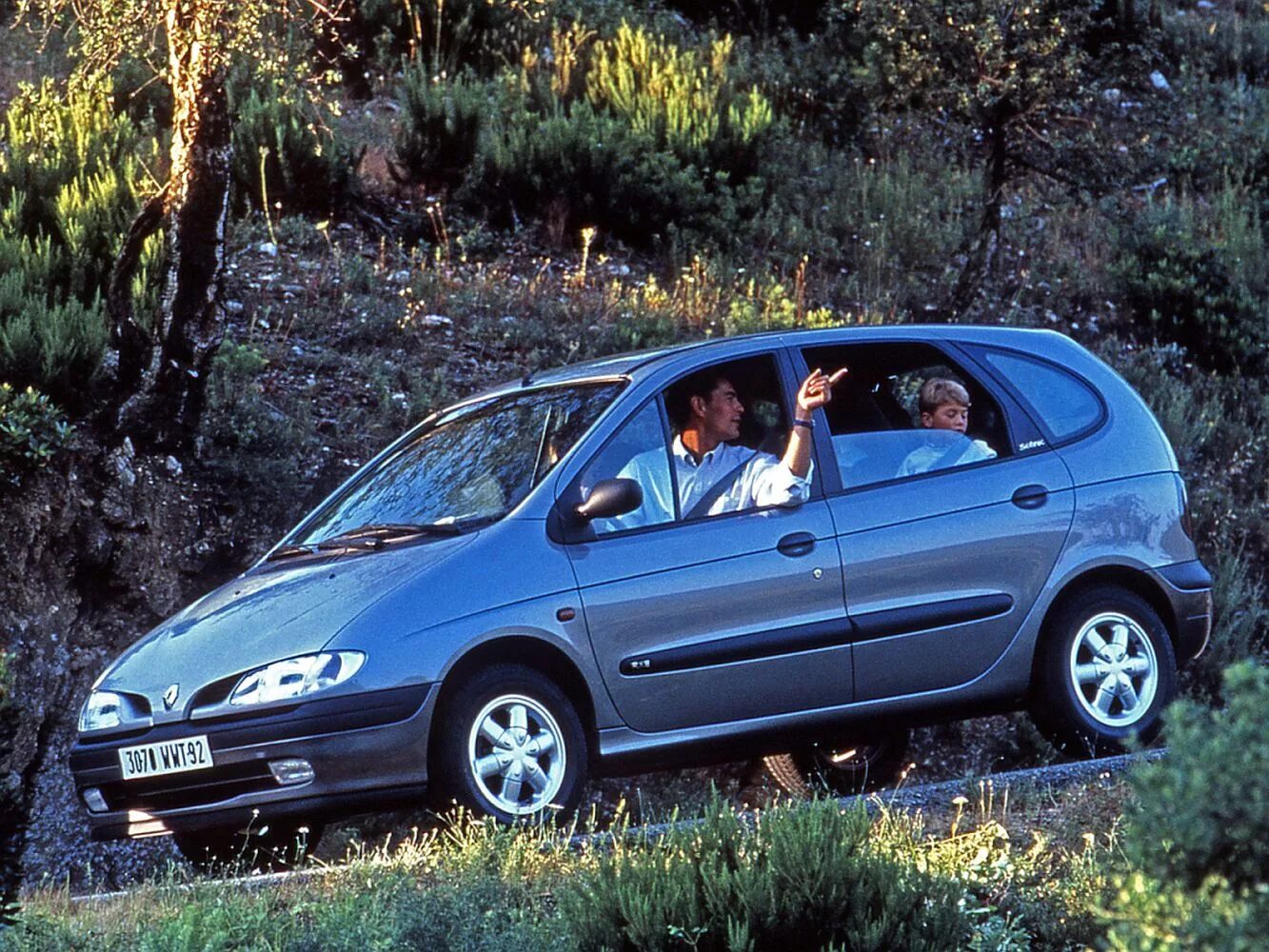 Рено сценик 1 фото Рекламные фото Renault Scenic I - Renault Megane Scenic, 1,9 л, 1998 года фотогр