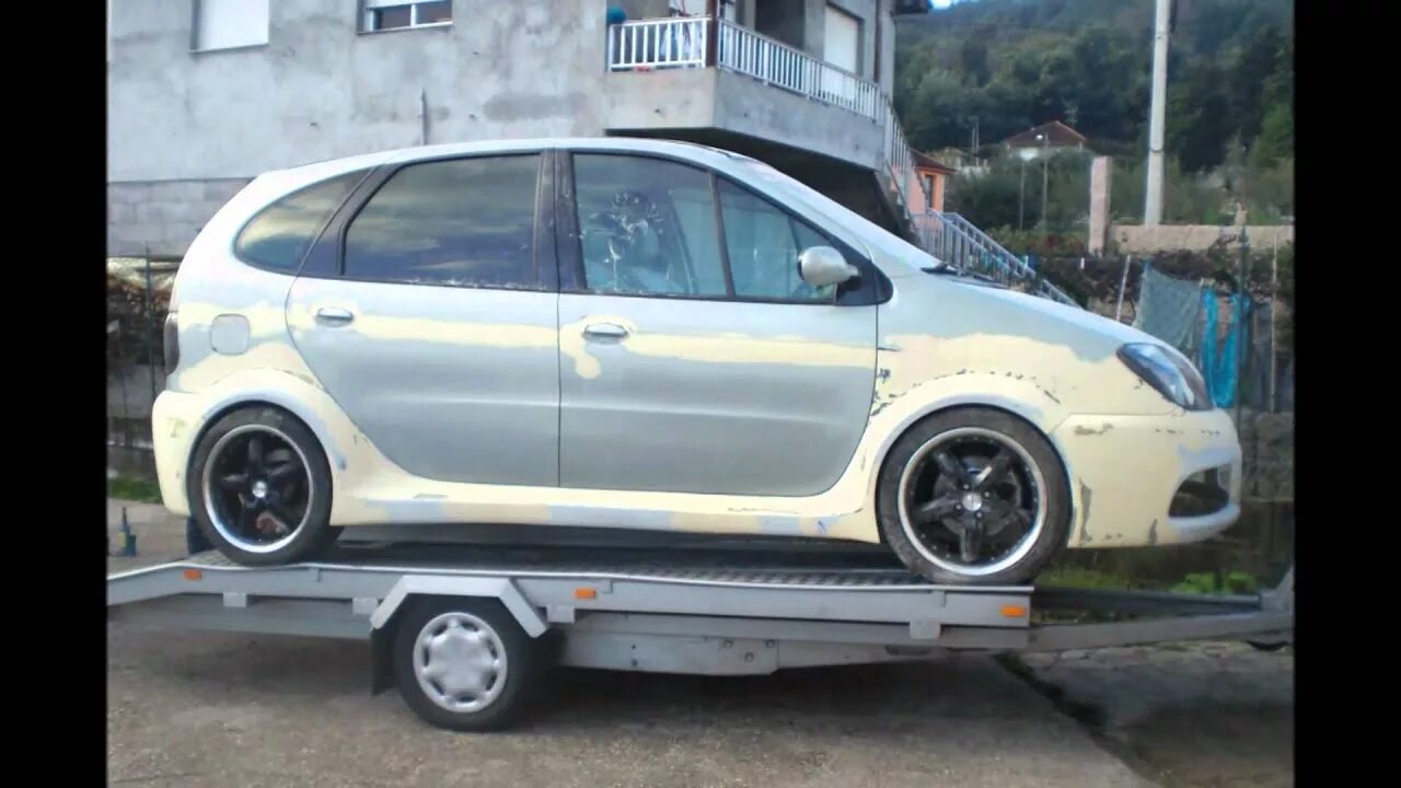 Renault Megane Scenic - Car of the Year 1997 Scenic renault, Scenic car, Renault