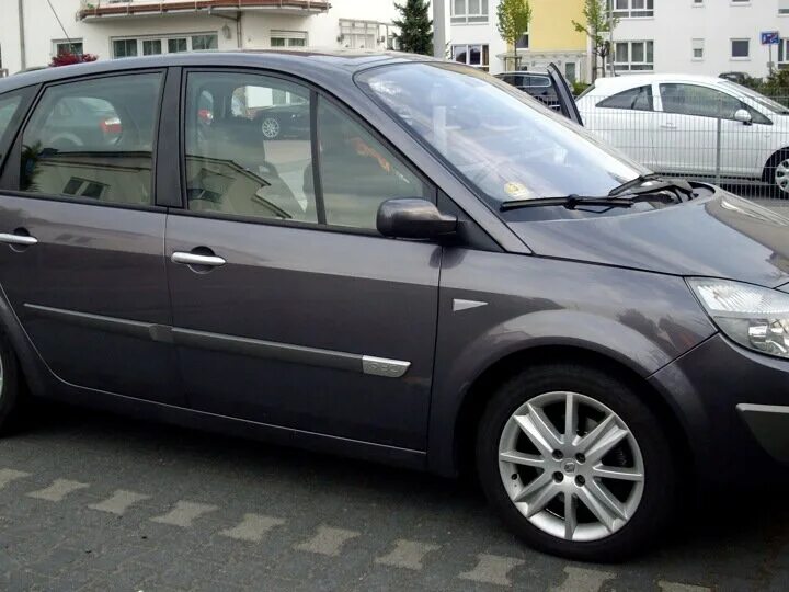 Рено сценик 2 бензин фото Купить б/у Renault Scenic II 1.6 MT (115 л.с.) бензин механика в Санкт-Петербург