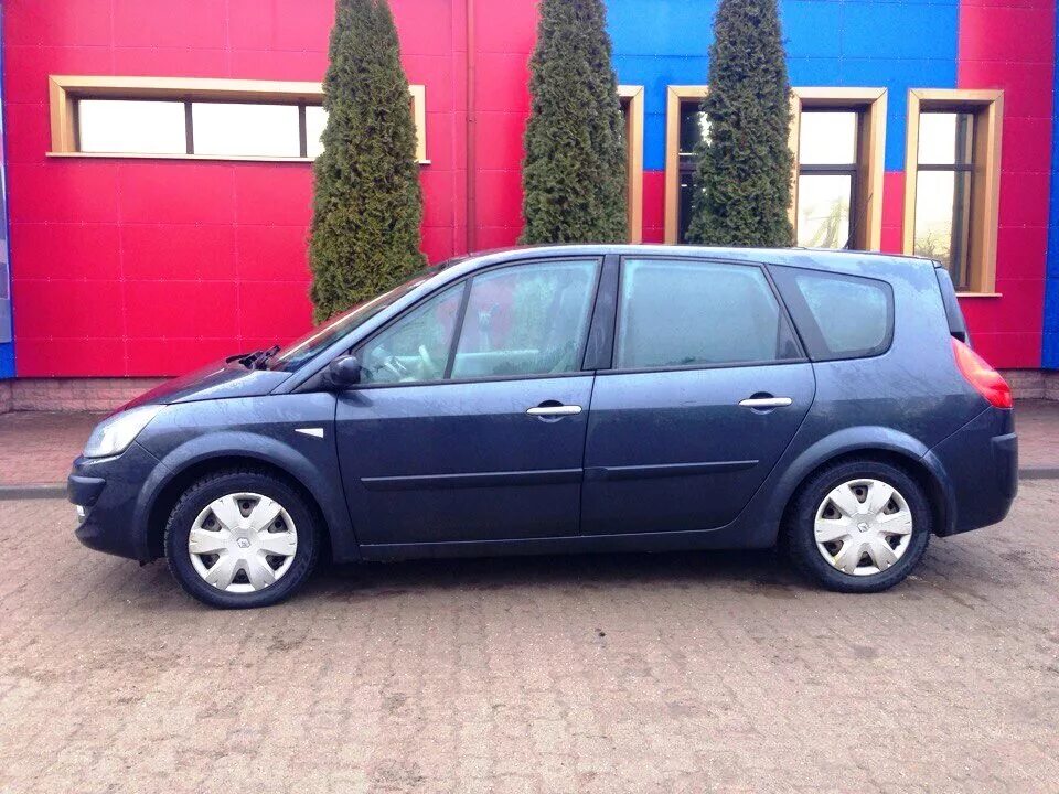 Рено сценик фото 2008 Купить б/у Renault Scenic II Рестайлинг Grand 1.5d MT (106 л.с.) дизель механика