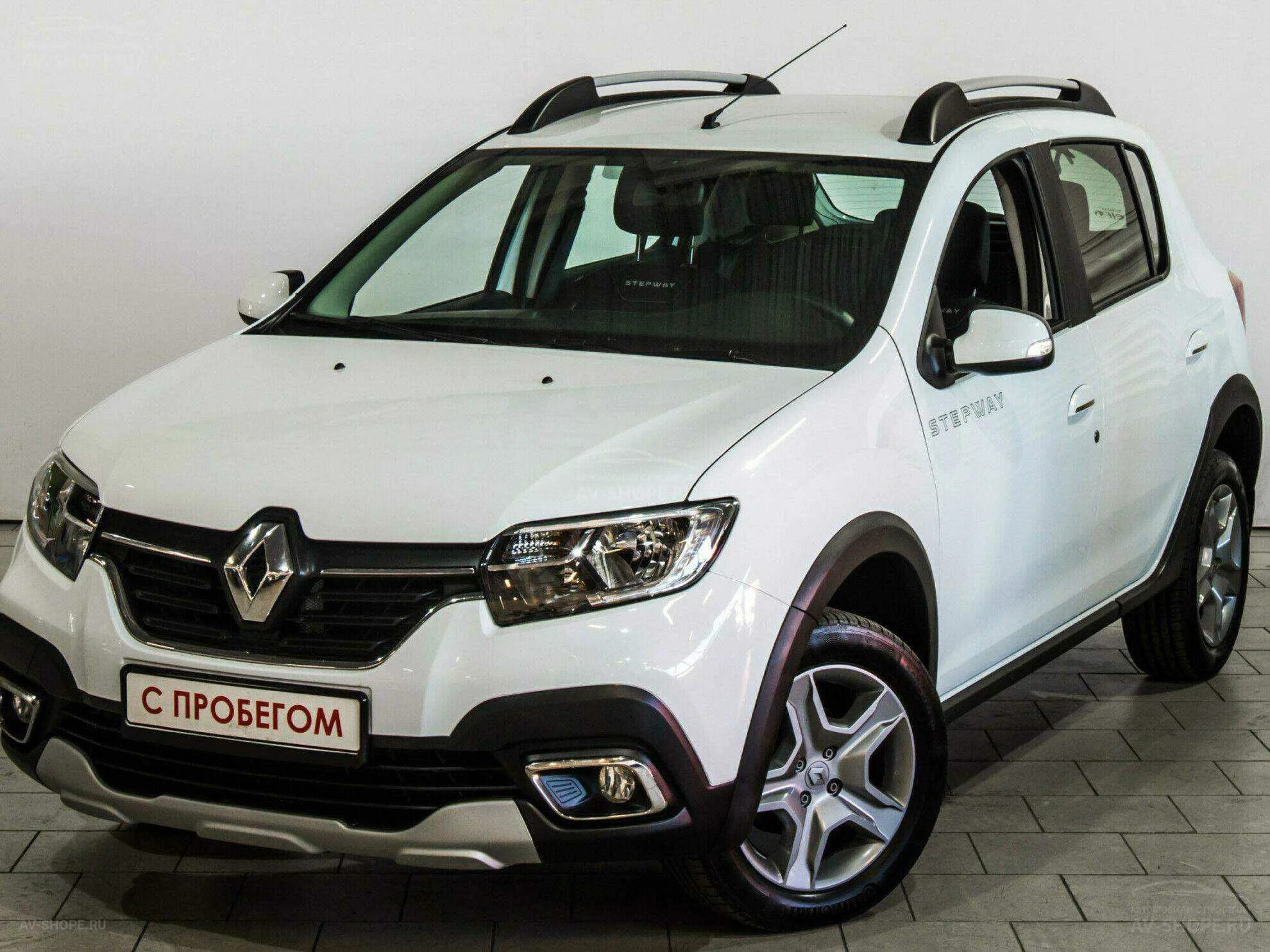 Рено степвей 2018 фото Купить Renault SANDERO STEPWAY 1.6i MT (82 л.с.) 2018 года, с пробегом в кредит 