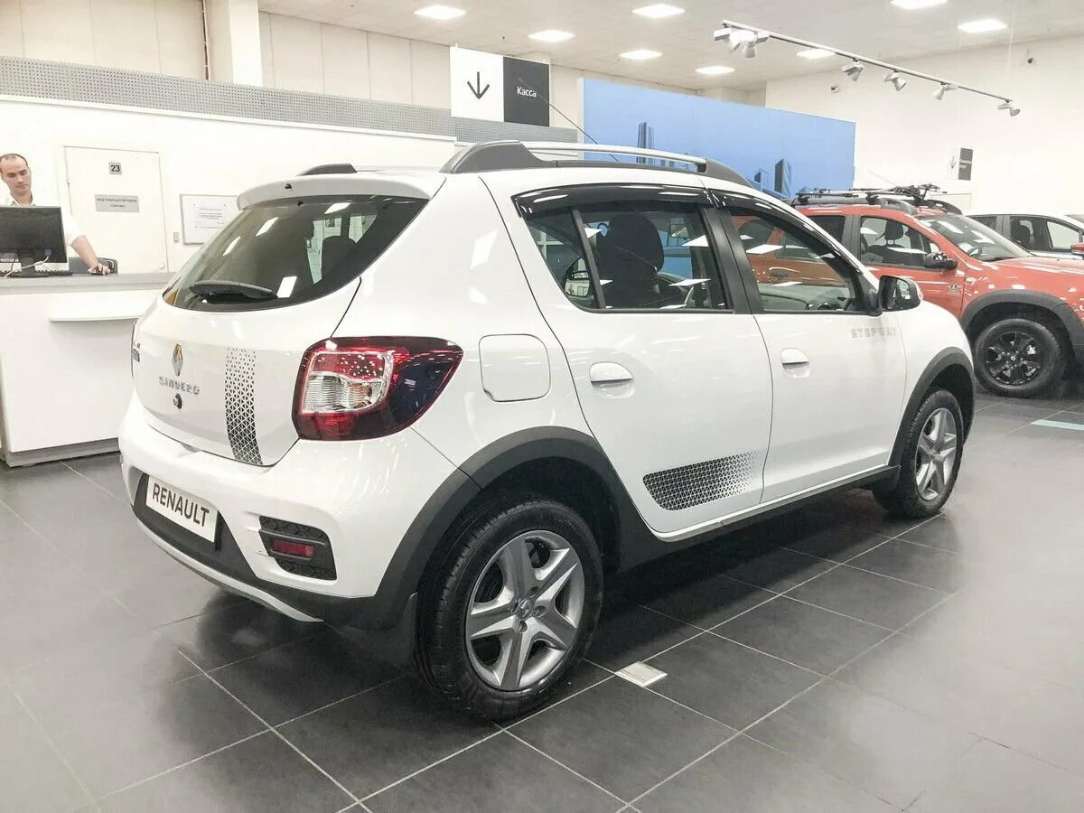 Рено степвей 2018 фото Купить новый Renault Sandero II Рестайлинг Stepway 1.6 MT (82 л.с.) бензин механ