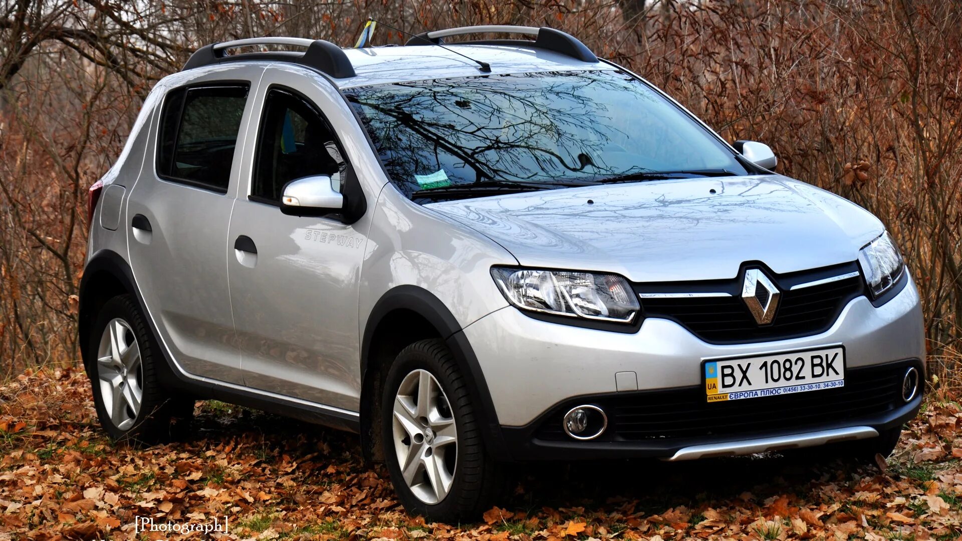 Рено степвей седан фото Renault Sandero Stepway (2G) 1.6 бензиновый 2013 Stepway+ Derrick на DRIVE2