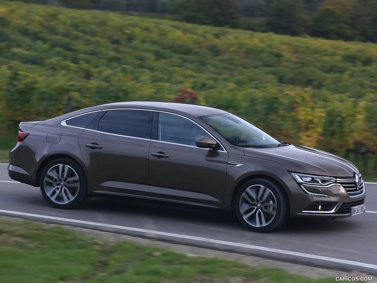 Рено талисман фото Renault Talisman 2016MY Side