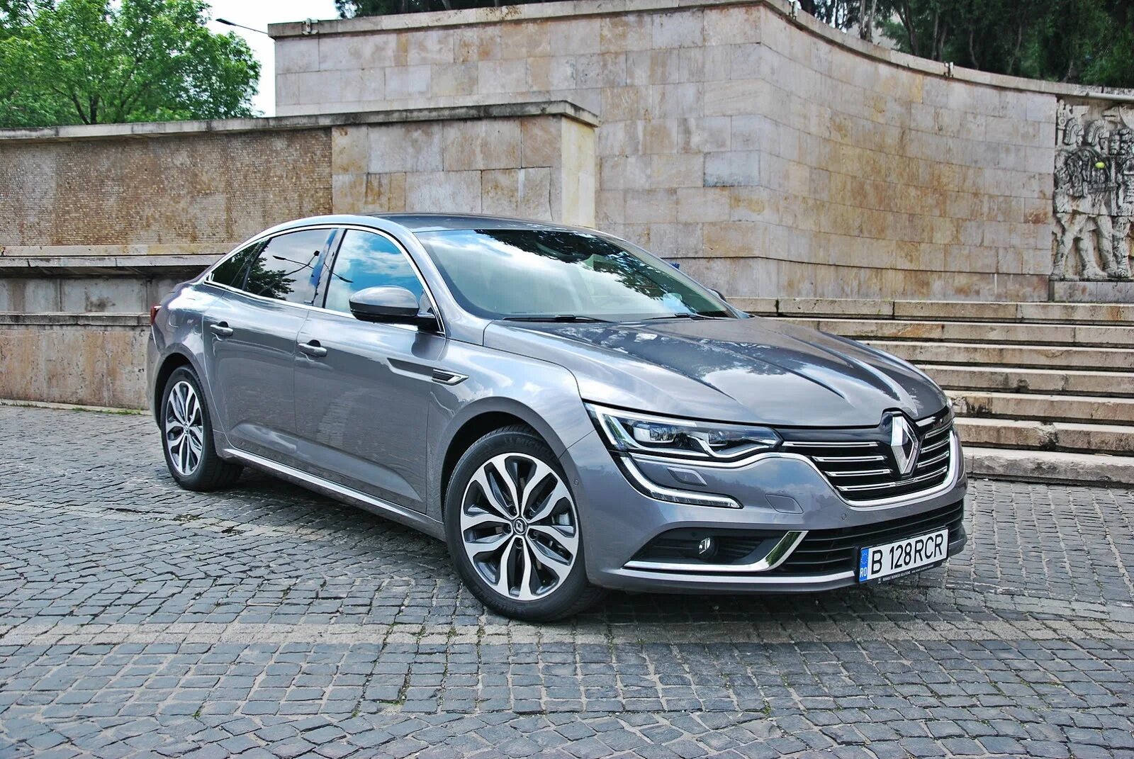 Рено талисман седан фото Тест-драйв Renault Talisman - DRIVE2