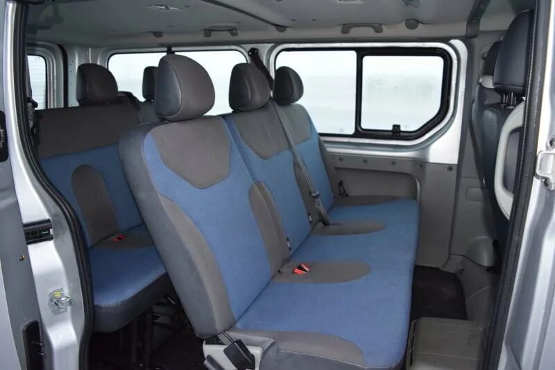 Рено трафик пассажирский фото салона Renault Trafic 9 Seater Interior