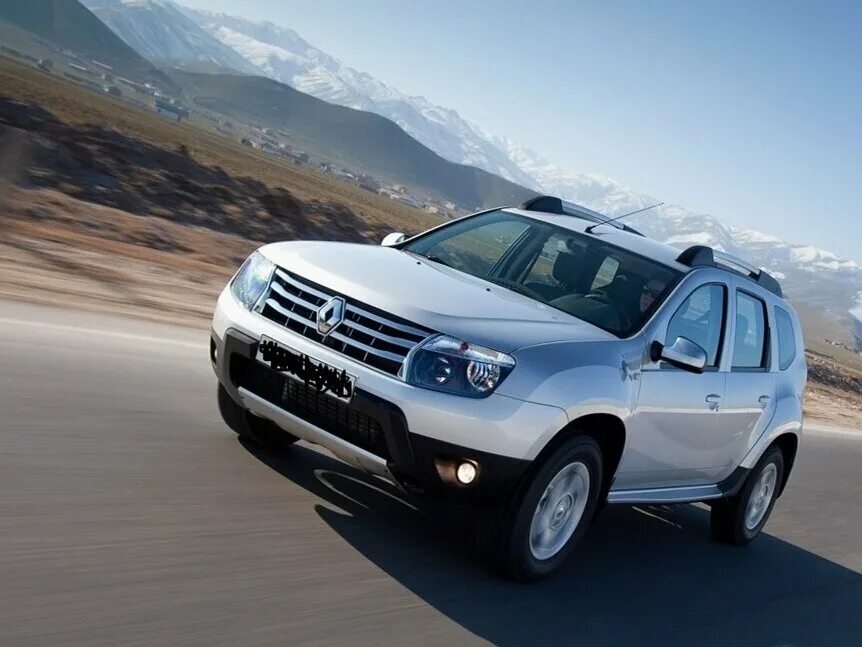 Рено внедорожники модельный ряд фото Купить б/у Renault Duster I 2.0 AT (135 л.с.) бензин автомат в Екатеринбурге: се