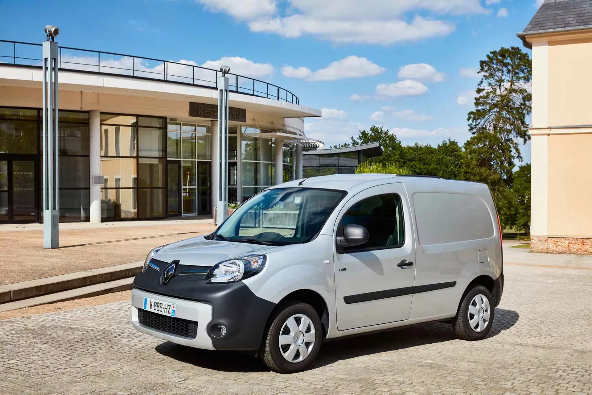 Рено все модели фото Electric commercial vehicle: a panacea for urban delivery - Renault Group