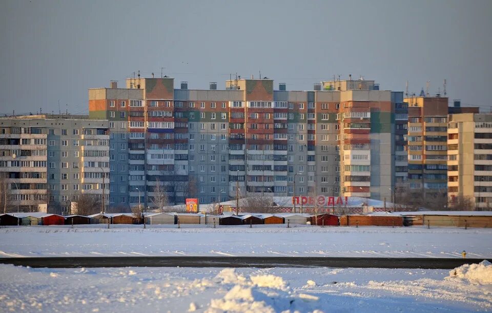 Реновод ул конева 63 омск фото В Омске судебные приставы обязали старушку снести лишнюю перегородку в подъезде 